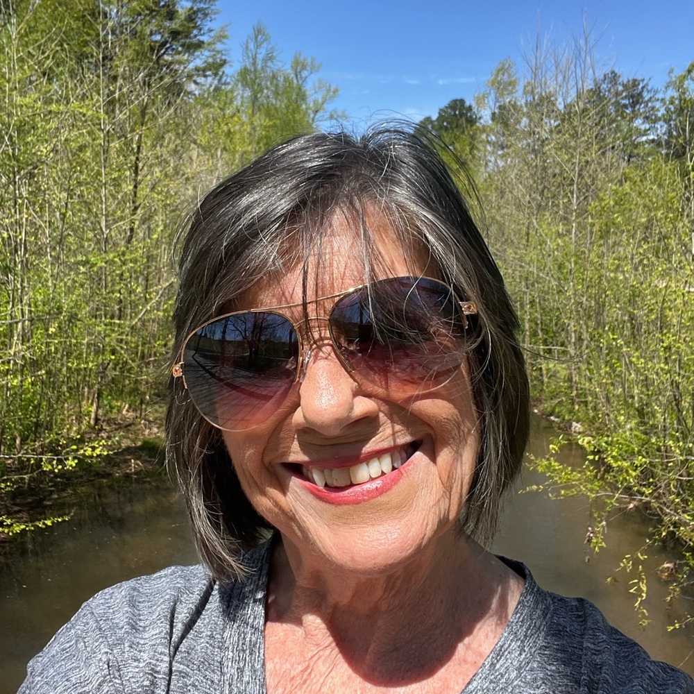 Meet your Posher, Debbie